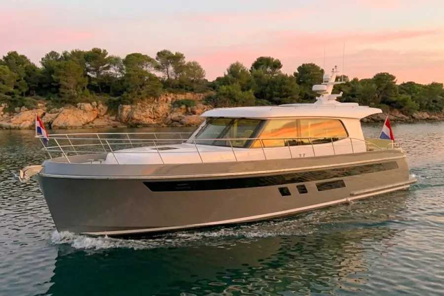 VC 50 OCS Exterieur zijkant