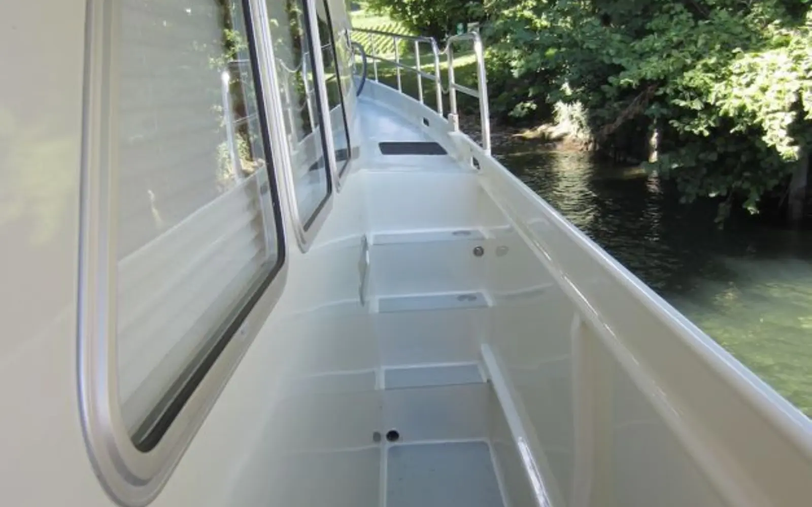Exposee Aquanaut Motoryacht Pagina 08 Afbeelding 0001